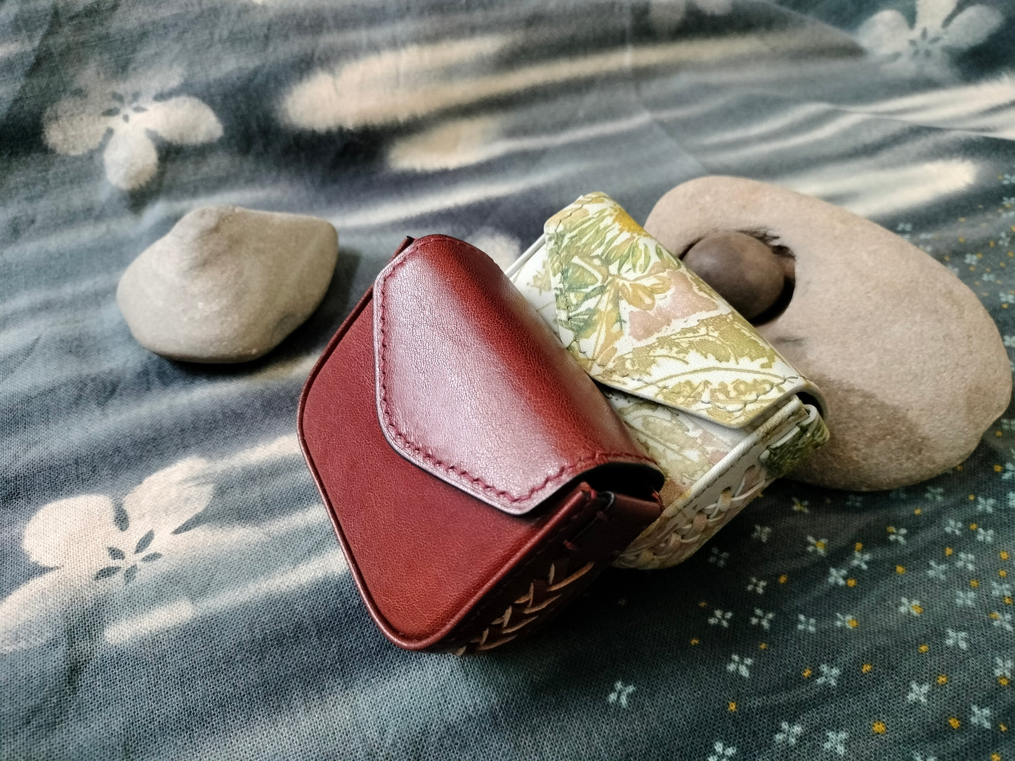 PDF pattern of 3 types of leather cases/folding reading glasses case/ with hole marking, suggested thickness & tutorial